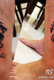 ben mode par totem drage og Phoenix tatovering mønster