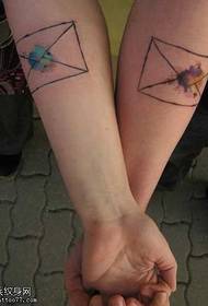 braccio modello busta coppia tatuaggio semplice
