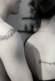 rygg axel kreativa par vingar tatuering