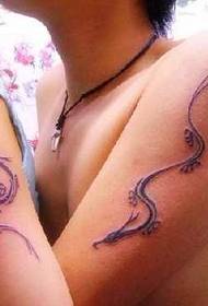 Arm par dragon tatuering mönster
