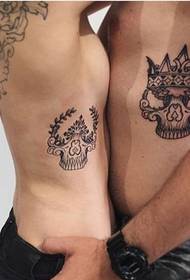 parelles costelles laterals Patró de tatuatge d'eriçó de punt negre
