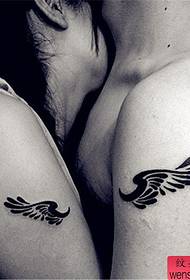 Tattoo show bar oanrikkemandearre in pear tattoo patroanen