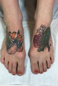 foot tattoo girl On the instep of clownfish and turtle tattoo pictures