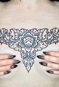 13 women's beautiful decorative flower tattoo pattern from Matt