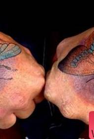 hand tattoo patroon: cool hand-back vlinder tattoo patroon