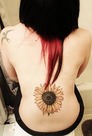kaendahan tato Sunflower ing awak