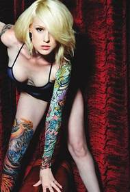 Европейская красавица дьявольская сексуальная мода классическая татуировка картинка 119544-европейская супер красивая байкерская красотка клетчатая рубашка кисточка ботильоны картинки
