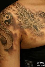 krásný paže šál draka drby tetování vzor