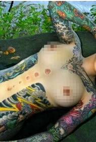 Super sexy bòidhchead nude peantadh meas pàtran tatù
