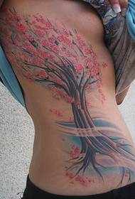 beautiful big tree tattoo pattern on women