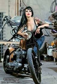 zadní tetování krása motocyklu