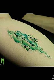 Геометрия на малката рамо, зелено, татуировка с мастило