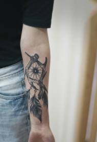 Oružni rogovi hvatač snova personalizirani uzorak tetovaža