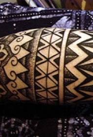 Shank Indian art pattern thorn tattoo pattern