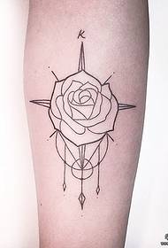 小臂线条玫瑰指南针纹身图案