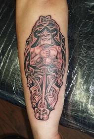 Rankos piratų kario tatuiruotės paveikslas