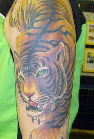 Arm color climbing tiger tattoo pattern