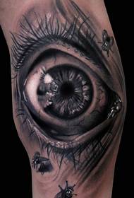 Tatuagem de olho 3D muito realista no braço