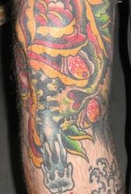 Käsivarsi väri ruusu kukka ja kynttilä tatuointi malli