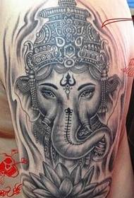 Модная індывідуальная татуіроўка слана