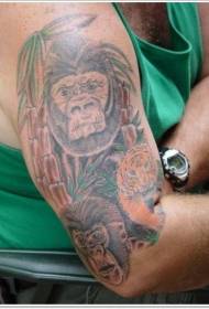 Enkel målad vild djungel tatueringsmönster