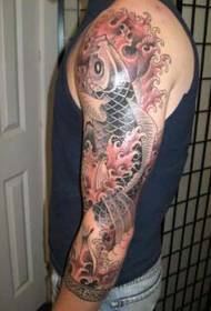 Tatuaje de brazo de flor de calamar hermoso atmosférico