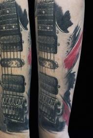 حقیقت پسندانہ رنگ کا پرانا گٹار بازو ٹیٹو کا نمونہ