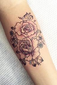 Small arm European and American color prick rose tattoo pattern