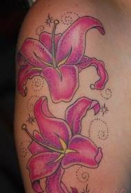 Røde liljer arm tatoveringsmønster