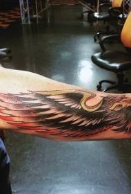 Arm colored lion head combined with wings personalized tattoo pattern