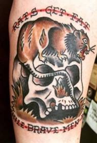 Kar tetoválás és egér tetoválás tetoválás a karon