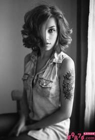 European and American beauty black and white fashion tattoo