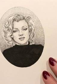 Mooi zwart eenvoudig lijnportret portret Marilyn Monroe tattoo manuscript