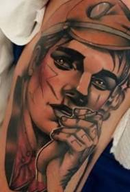 Novi tradicionalni slog v evropskem stilu portreti tatoo deluje