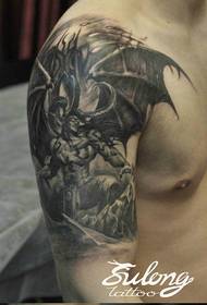 Dominējošais Super Govs velna sātana tetovējums