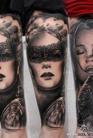 Прекрасан популарни европски и амерички узорак за тетоважу лепоте