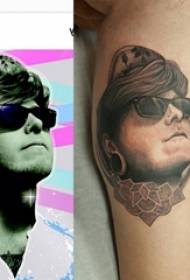 Момци рака на црна сива скица креативен машки лик портрет слика за тетоважа