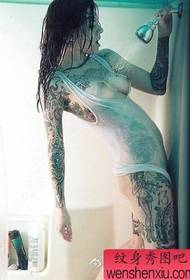 Tato tato, nyaranake karya foto seksi wanita