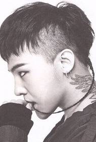 Populární korejská hvězda Star Zhi Zhilong je hezké tetování