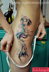 Modello di tatuaggio sirena kawaii bellezza vita alle gambe