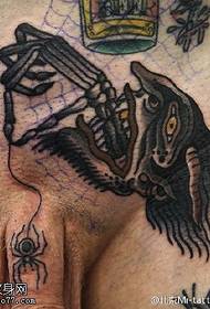 Sexy časť tribal totem tetovania