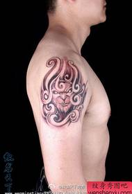 Lalaki arm super gwapo Sun Wukong tattoo pattern