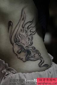 Prekrasan uzorak tetovaže leptira