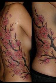 Ang pattern ng kulay ng baywang peach tattoo