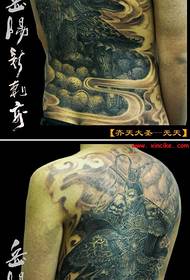 Esquena patró de tatuatge de Sun Wukong a l'esquena que domina la super vaca