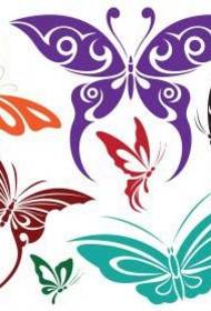 prekrasna cvjetna leptir tetovaža totem