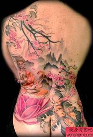Spectacle de tatouage, recommande un motif de tatouage coloré en lotus Bouddha