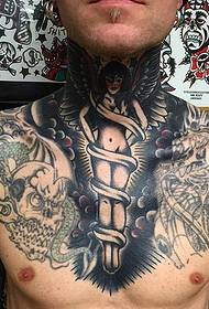 Pěkné tradiční tetování pro chlapce od tetovacího umělce Matta