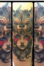 Красивая татуировка женщины с головным убором волка