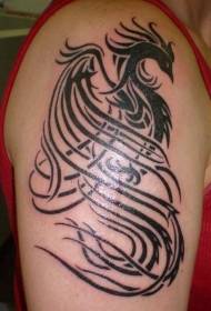 Na ramenu crni plemenski feniks totem tetovaža uzorak